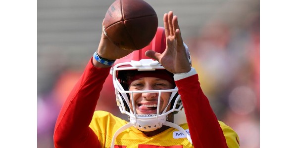 Les ventes de maillots de Patrick Mahomes augmentent à nouveau Les ventes de maillots de Patrick Mahomes augmentent à nouveau
